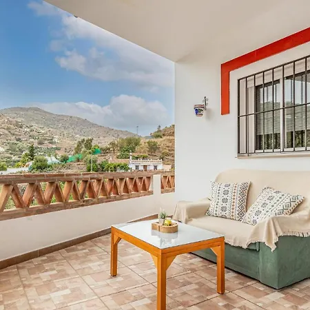 3 Bedroom Stunning In *