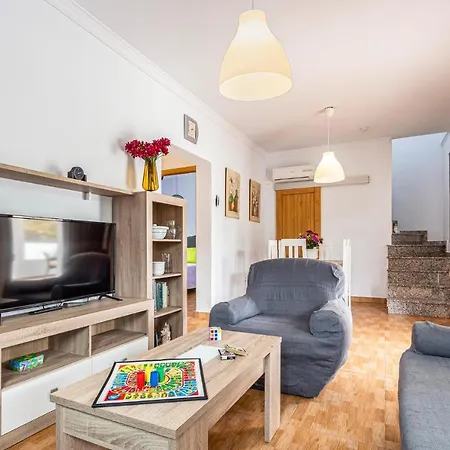 3 Bedroom Stunning In Holiday home Malaga