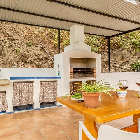 3 Bedroom Stunning In Holiday home *