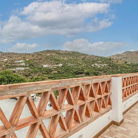 3 Bedroom Stunning In *