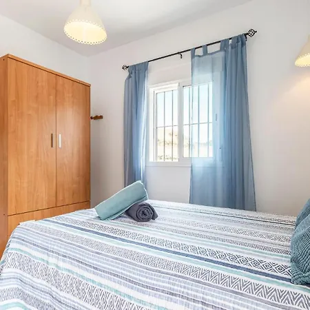 Holiday home 3 Bedroom Stunning In Malaga