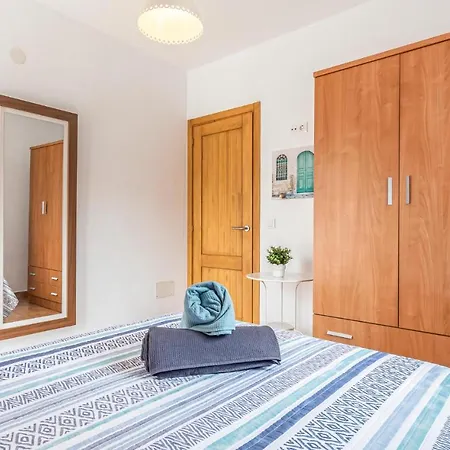 3 Bedroom Stunning In Malaga