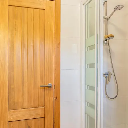 3 Bedroom Stunning In *