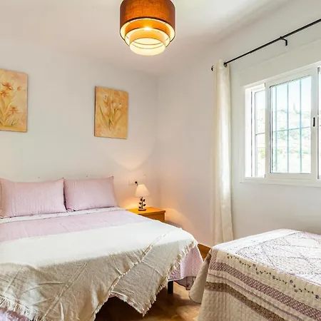 3 Bedroom Stunning In Holiday home Malaga